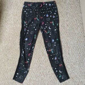 Betsey Johnson Black Leggings with Tapered Fit